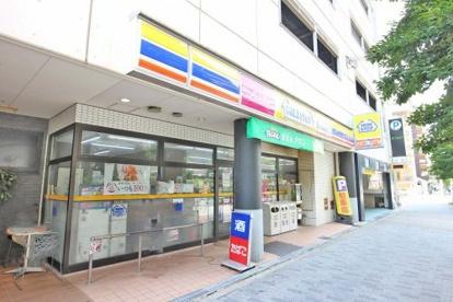 コボリマンション東三国(ミニストップ東三国店)
