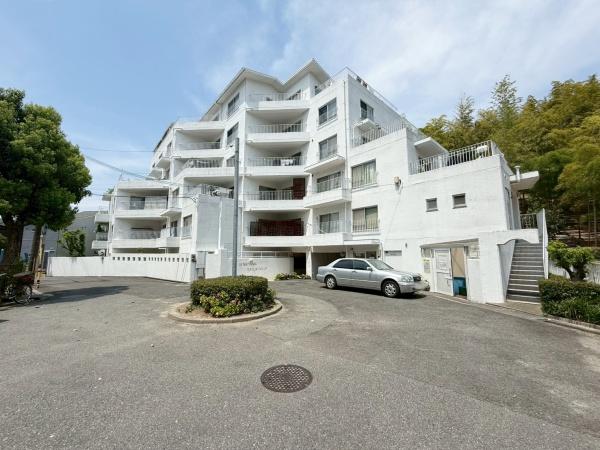 千里山さつきヴィラ