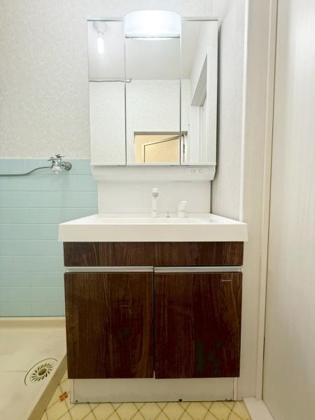 三島郡島本町高浜3丁目の中古一戸建て(洗面台・洗面所)