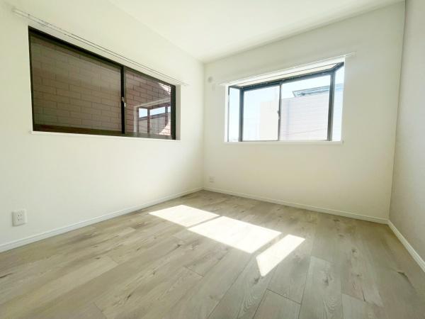 吹田市日の出町の中古一戸建て