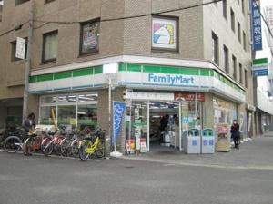 近鉄淀川リバーサイドマンション(ファミリーマート新北野一丁目店)