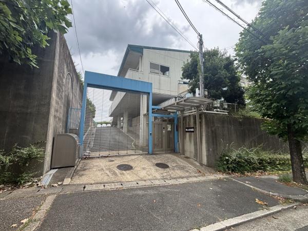 シェラビア東山台三番街209号棟(東山幼稚園)