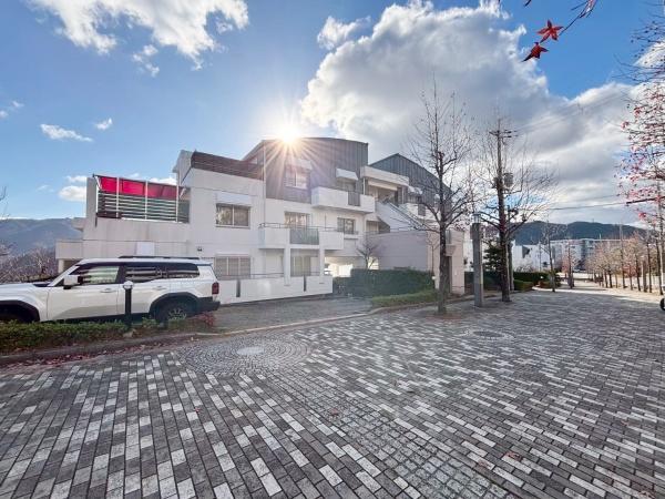 シェラビア東山台三番街209号棟