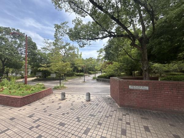 ラ・ビスタ宝塚エスティオ２番館(すみれが丘中央公園)