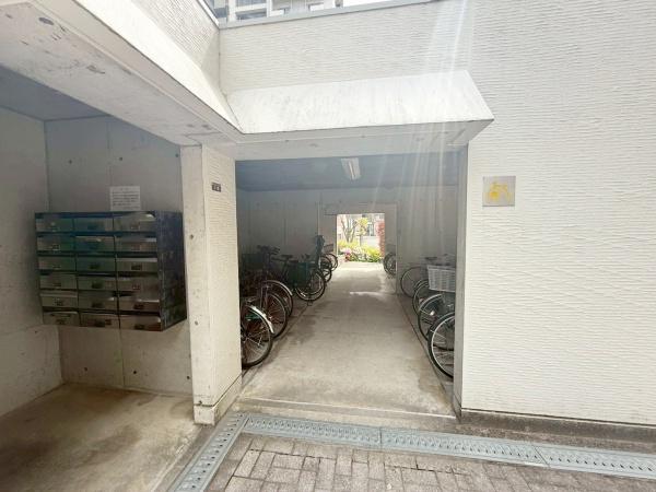緑地公園グリーンハイツ６号棟