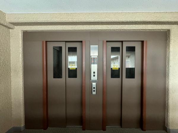 万葉ハイツ小阪菱屋西