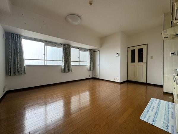 万葉ハイツ小阪菱屋西