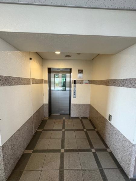 ローレルスクエア近鉄吉田２番館