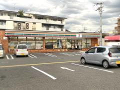 コスモハイツ小阪(セブンイレブン東大阪小阪2丁目店)