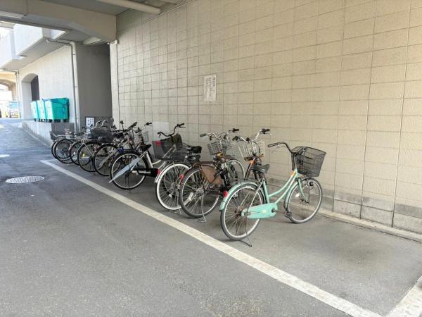 コスモハイツ小阪