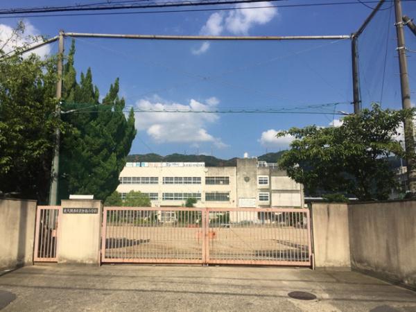 東大阪市布市町第1 1号棟(東大阪市立孔舎衙小学校)