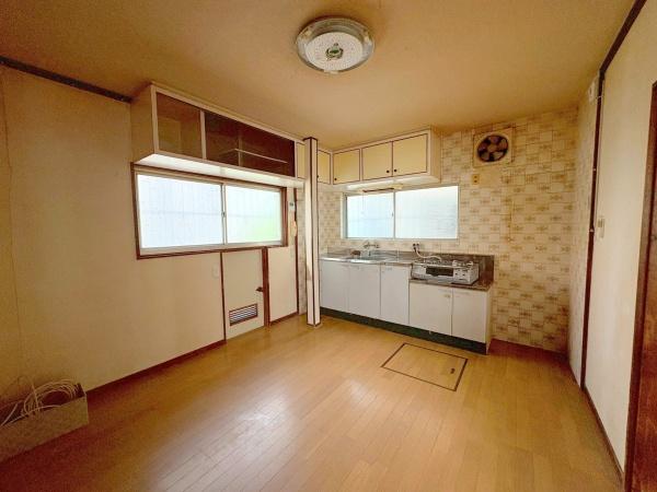 東大阪市六万寺町１丁目の中古一戸建て
