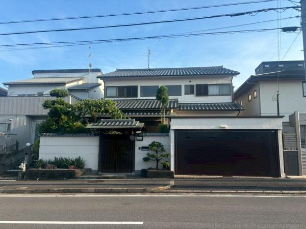 香芝市真美ヶ丘３丁目の中古一戸建