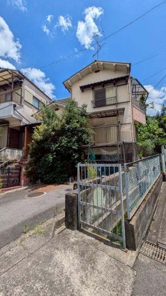 東大阪市六万寺町１丁目の中古一戸建て