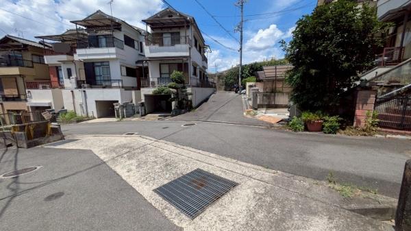 東大阪市六万寺町１丁目の中古一戸建て