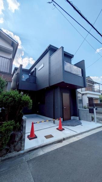 東大阪市南四条町　新築戸建