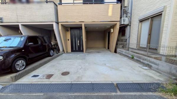 東大阪市南鴻池町２丁目の中古一戸建て
