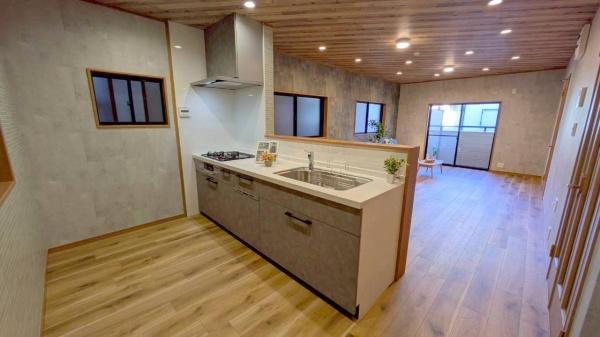 東大阪市南鴻池町２丁目の中古一戸建て