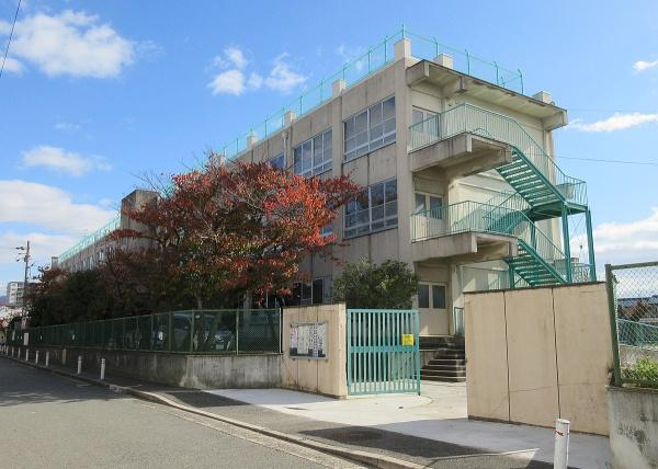 ハイマート弥刀２番館(東大阪市立弥刀東小学校)