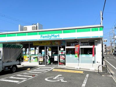 東大阪市三島２丁目の中古一戸建て(ファミリーマート東大阪三島店)