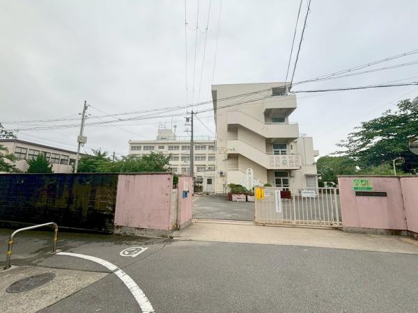 大東市三箇２丁目の中古一戸建て(大東市立三箇小学校)