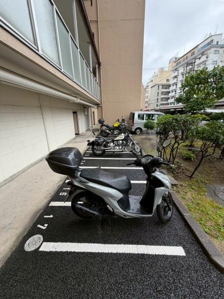 八戸ノ里グランドマンションB棟