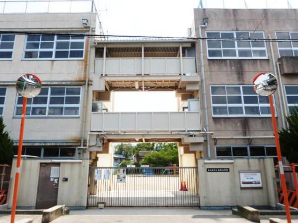 東大阪市中新開１丁目の土地(東大阪市立北宮小学校)