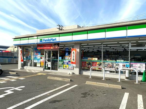 東大阪市布市町３丁目の中古一戸建て(ファミリーマート東大阪布市店)