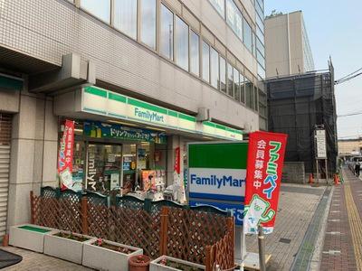 万葉ハイツ小阪菱屋西(ファミリーマート大阪商大西店)