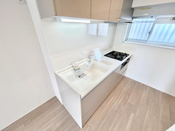 万葉ハイツ小阪菱屋西