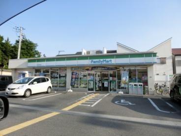 東大阪市高井田中１丁目の中古一戸建て(ファミリーマート高井田元町店)