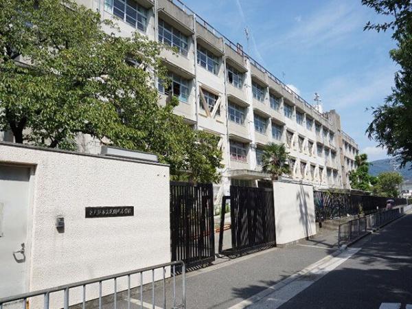 東大阪市花園本町２丁目の中古一戸建て(東大阪市立花園北小学校)