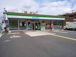 ロータリー新石切(ファミリーマート東大阪南荘町店)