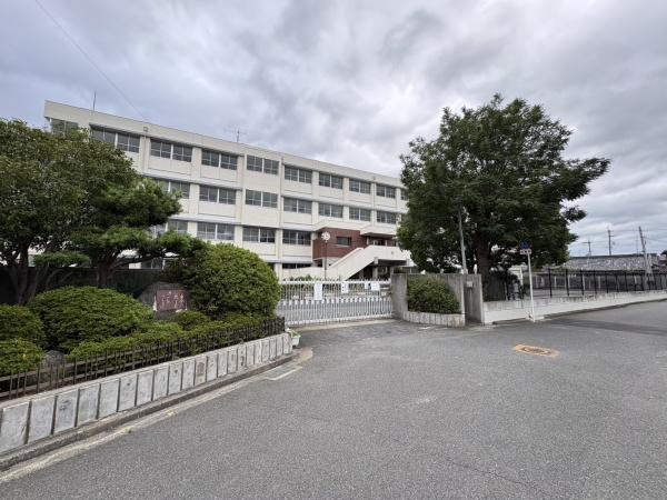 羽曳野市島泉６丁目の中古一戸建て(高鷲中学校)