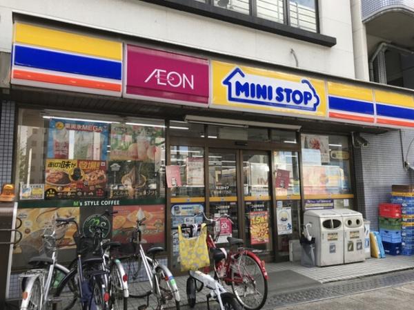 ヴェルシティ東大阪スカイ(ミニストップ長田東1丁目店)