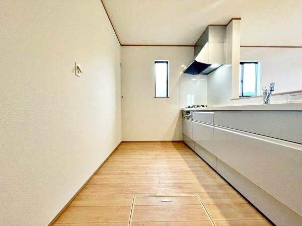 八王子市元八王子2丁目1187番　E号棟