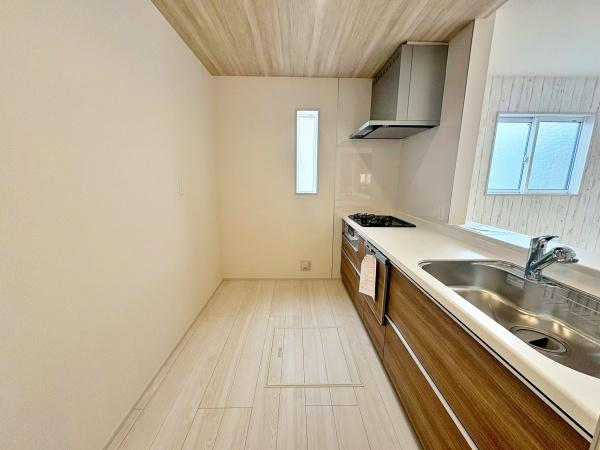 八王子市小門町の中古一戸建て