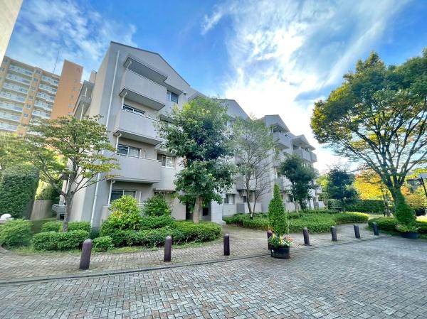 長池公園せせらぎ通り北