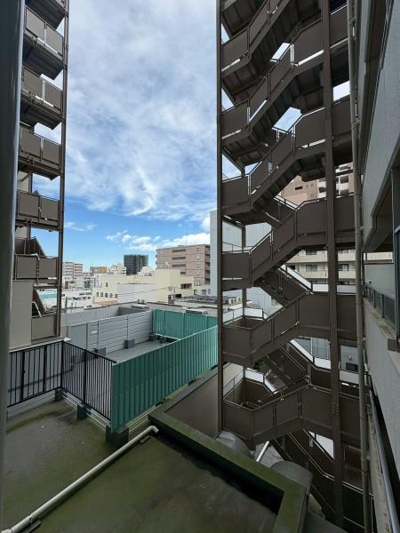ライオンズマンション西八王子駅前(バルコニー)