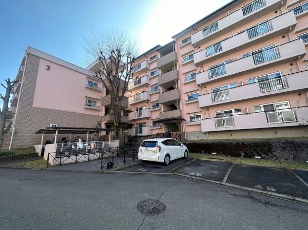 八王子パークヒル宇津木台第二団地3号棟