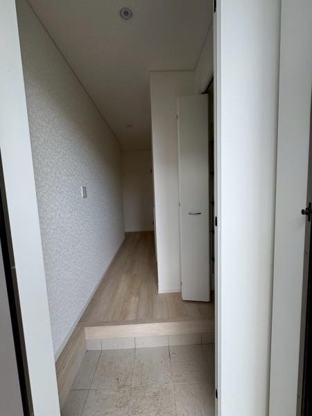 八王子市川口町第90 4号棟(玄関)