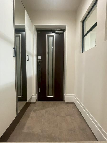 八王子市大楽寺町の中古一戸建て(玄関)