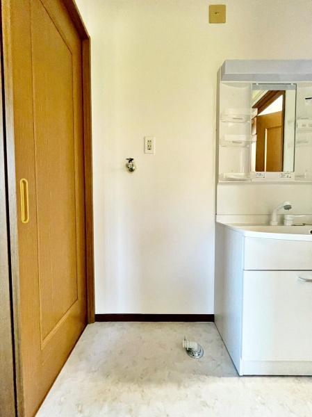 八王子市西寺方町の中古一戸建て