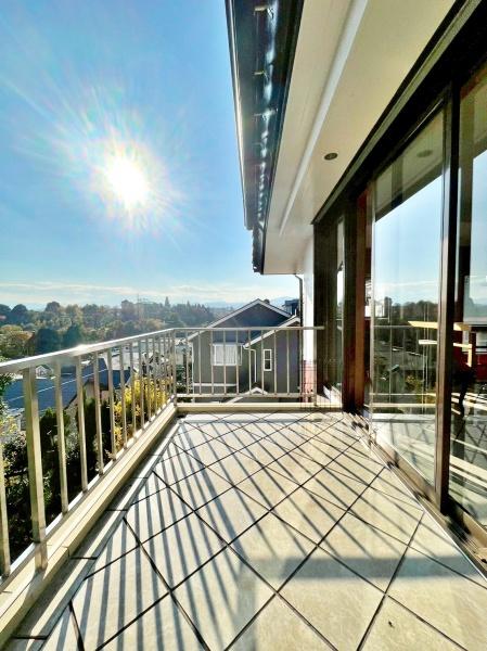 八王子市緑町の中古一戸建て