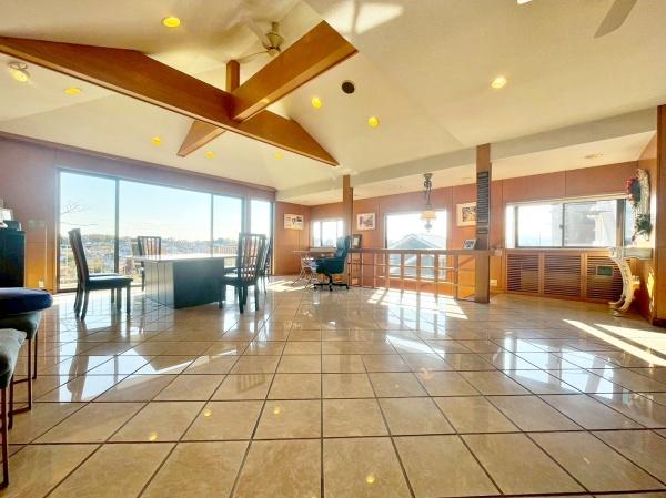 八王子市緑町の中古一戸建て