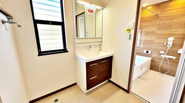 八王子市絹ケ丘１丁目の中古一戸建て