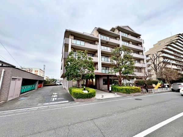 レールシティ八王子かえで通り