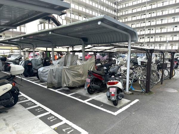 秀和めじろ台レジデンス