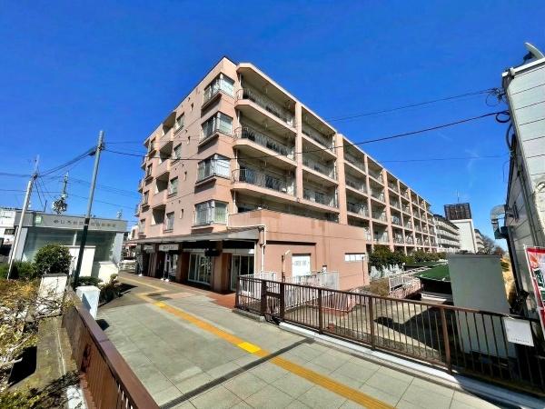 京王めじろ台マンションD棟