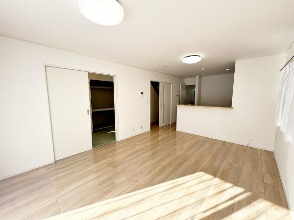 八王子市館町の新築一戸建